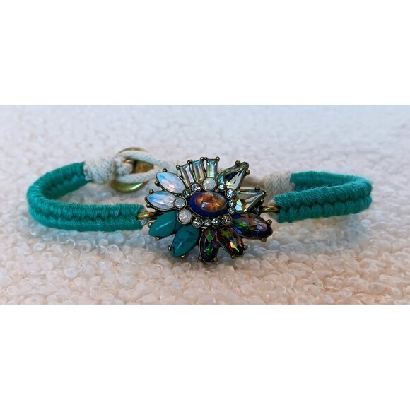 Chloe + Isabel Bora Bora Statement Toggle Bracelet 6.5-7.5 in (G) - Picture 4 of 9